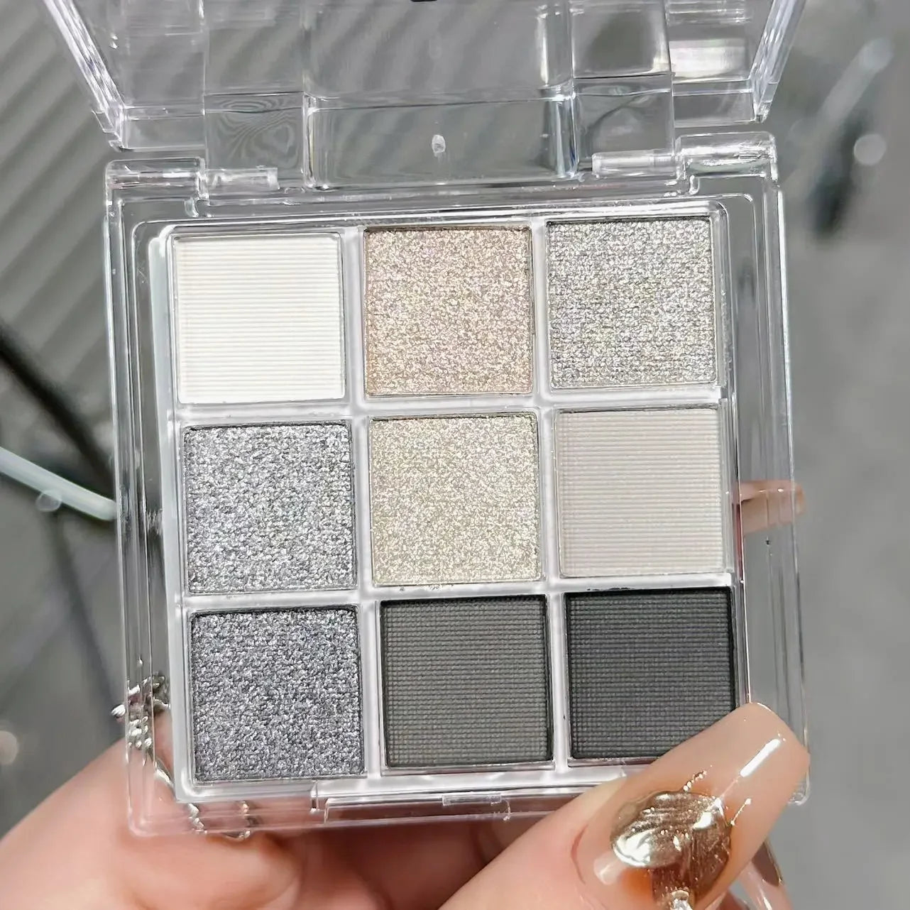 9-Color Eyeshadow